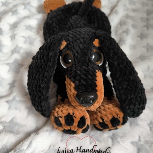 Tacskó alvópajtik - játék & sport - plüssállat & játékfigura - kutya - Meska.hu