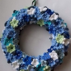 HortenziaKötött koszorú,horgolt díszítéssel - otthon & életmód - dekoráció - Meska.hu