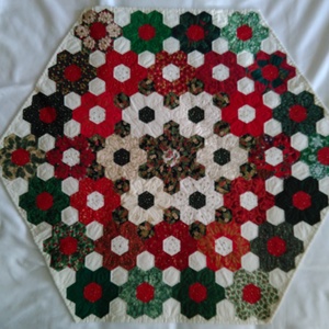 Karácsonyi terítő, falikép, Karácsony, Karácsonyi lakásdekoráció, Ünnepi asztaldekoráció, Patchwork, foltvarrás, MESKA