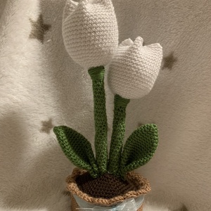 Horgolt cserepes tulipán - otthon & életmód - dekoráció - asztal és polc dekoráció - asztaldísz - Meska.hu