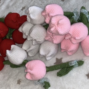 Gyerekbarát Horgolt szálas tulipán - otthon & életmód - virágdekoráció - virágok - szálas virág - Meska.hu