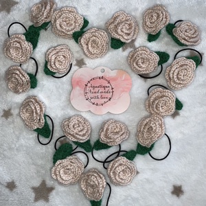 Horgolt rózsás hajgumi - Meska.hu