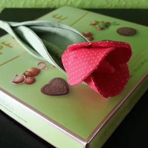 Textil tulipán két levéllel - Meska.hu