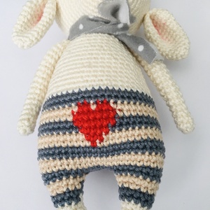 Amigurumi nyuszi sállal virággal - lógó fülű nyúl - lányoknak/fiúknak alvópajti - játék & sport - plüssállat & játékfigura - nyuszi - Meska.hu