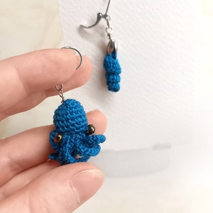 Kicsi polip, és egy csáp, horgolt fülbevaló - ékszer - fülbevaló - lógó fülbevaló - Meska.hu