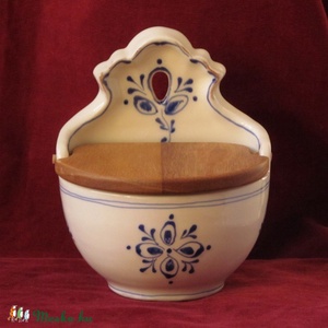 Sótartó fa fedéllel -  - Meska.hu