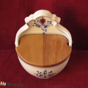 Sótartó fa fedéllel -  - Meska.hu