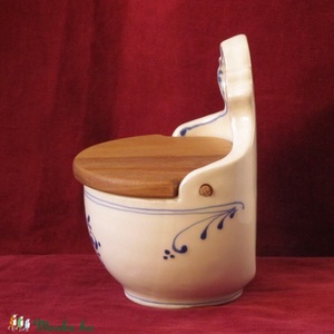 Sótartó fa fedéllel -  - Meska.hu