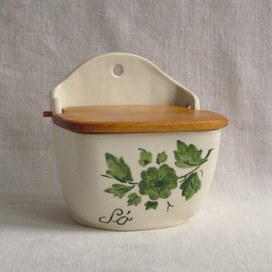 Kerámia sótartó, fa fedéllel, zöld virágos díszítéssel - Meska.hu