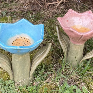 Kerámia tulipán, méhecske itató - Meska.hu