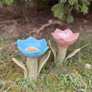 Kerámia tulipán, méhecske itató - otthon & életmód - ház & kert - kerti dísz - Meska.hu