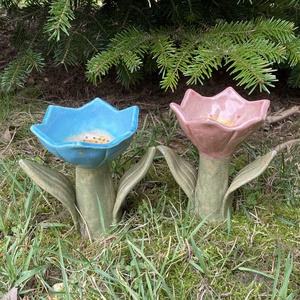 Kerámia tulipán, méhecske itató - otthon & életmód - ház & kert - kerti dísz - Meska.hu