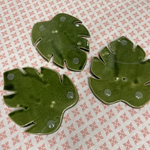 Kézzel készült kerámia falevél poháralátét - otthon & életmód - konyhafelszerelés, tálalás - tálalás - tányér- és poháralátét - Meska.hu