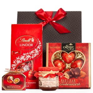 KISKEDVENCEK ajándékcsomag - karácsonyi meglepetéscsomag - Meska.hu