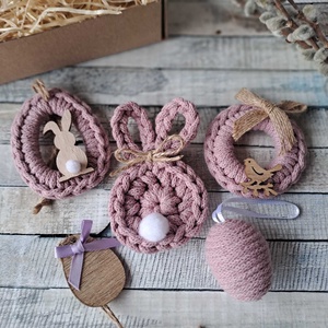 Húsvéti horgolt díszek dobozban - ünnepi díszek, dekorációk - húsvéti díszek és dekorációk - húsvéti tojásfadíszek - Meska.hu