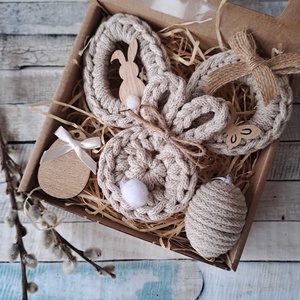 Húsvéti horgolt díszek dobozban, Ünnepi díszek, dekorációk, Húsvéti díszek és dekorációk, Húsvéti tojásfadíszek, Horgolás, Csomózás, MESKA