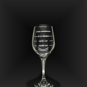 Karácsonyra gravírozott pohár névre szóló vicces felirattal - otthon & életmód - konyhafelszerelés, tálalás - tálalás - boros poharak, szettek - Meska.hu