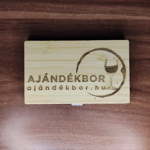 Fém névjegykártyatartó � egyedi gravírozott saját logóval - Meska.hu