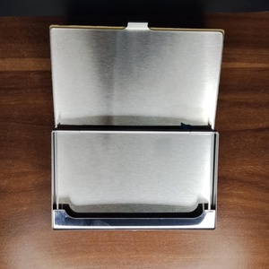 Fém névjegykártyatartó � egyedi gravírozott saját logóval - otthon & életmód - papír, írószer - névjegykártya - Meska.hu