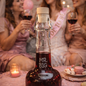 Intim formájú, dugóval ellátott üvegpalack díszüveg palack saját felirattal - otthon & életmód - dekoráció - asztal és polc dekoráció - díszüveg - Meska.hu