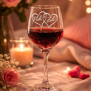 Gravírozott pohár Valentin napra egyéni nevekkel, Otthon & Életmód, Konyhafelszerelés, tálalás, Tálalás, Boros poharak, szettek, Gravírozás, pirográfia, MESKA