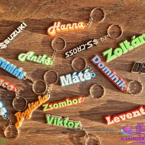 Személyre szabott kulcstartók névvel � tökéletes ajándék bárkinek!, Táska & Tok, Kulcstartó & Táskadísz, Kulcstartó, Mindenmás, MESKA