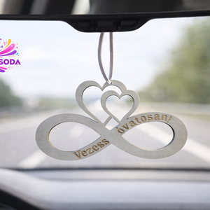 Autós tükördísz – Vezess óvatosan!, Otthon & Életmód, Autó, Visszapillantó dísz, Gravírozás, pirográfia, Lézergravírozott, szív–végtelen motívumú fa dísz, amely minden utazásnál emlékeztet: várnak haza.
L..., MESKA