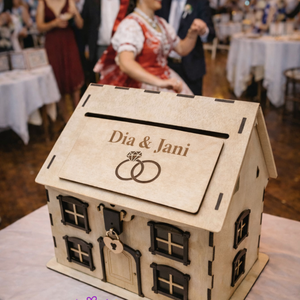 Nászajándék gyűjtő ház, esküvői pénzgyűjtő ház, névre szólóan, dátummal, Esküvő, Emlék & Ajándék, Doboz, Gravírozás, pirográfia, MESKA