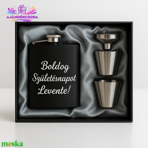 Személyre szabott fekete laposüveg ajándékdobozban   pl  ( Születsésnap)  - Meska.hu