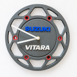 Suzuki Vitara - Fali Óra, Otthon & Életmód, Dekoráció, Fali és függő dekoráció, Falióra & óra, , Ez a 3D nyomtatott falióra a  Vitara innovációját és jövőbe mutató világát hozza el az otthonodba. ..., MESKA