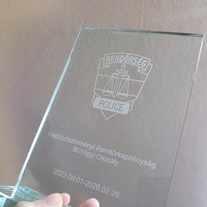 Üvegdíj - egyedi szöveggel - otthon & életmód - dekoráció - asztal és polc dekoráció - díszüveg - Meska.hu