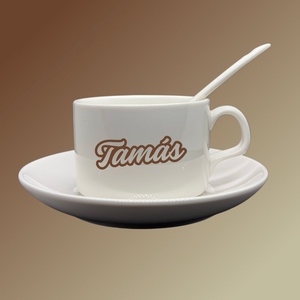 Kávés csésze egyedi névvel, tányérral és kanállal. - Meska.hu