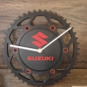 3D Nyomtatott Motoros Fali Óra    Suzuki stílusban! - Meska.hu