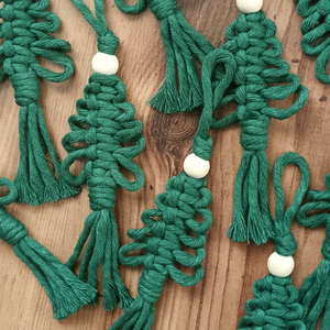 3 db kicsi karácsonyfa  - karácsony - karácsonyi ajándékozás - karácsonyi képeslap, üdvözlőlap, ajándékkísérő - Meska.hu