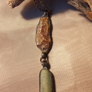 Antik hatású kő medál természet alkotta rusztikus felülettel és csüngővel  - Meska.hu