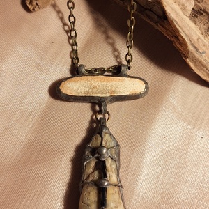 Antik hatású kő medál vasalt csüngővel, Ékszer, Nyaklánc, Medálos nyaklánc, Ékszerkészítés, Fémmegmunkálás, MESKA