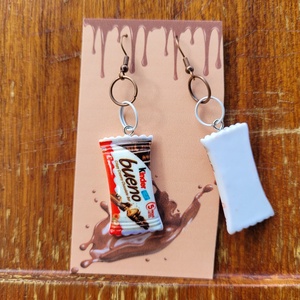 Kinder Bueno lógós fülbevaló, Ékszer, Fülbevaló, Lógó fülbevaló, Ékszerkészítés, MESKA