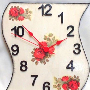 Piros rózsás falióra, Otthon & Életmód, Dekoráció, Fali és függő dekoráció, Falióra & óra, Festészet, Decoupage, transzfer és szalvétatechnika, MESKA