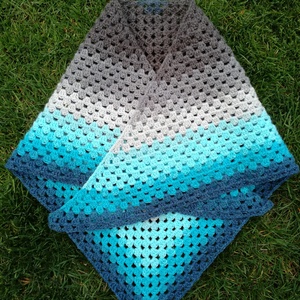 Horgolt kendő - ruha & divat - sál, sapka, kendő - kendő - Meska.hu