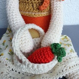 Nyuszi kosárkával - játék & sport - plüssállat & játékfigura - nyuszi - Meska.hu