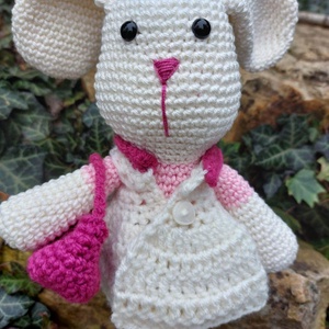 Nyuszi kabátkában - játék & sport - plüssállat & játékfigura - nyuszi - Meska.hu