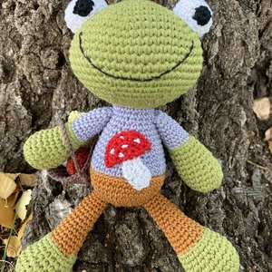 Béka gombászni indul - Meska.hu