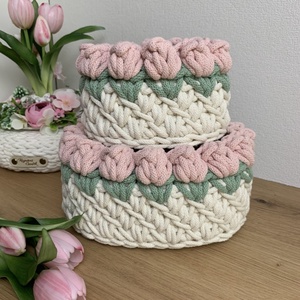 3D tulipános horgolt tároló kosár - Ekrü alap színes virággal, kicsi - otthon & életmód - tárolás & rendszerezés - tárolókosár - Meska.hu