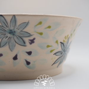 Korongozott, pasztell kék virágmintával díszített kerámia tál   - otthon & életmód - dekoráció - asztal és polc dekoráció - dekorációs tál, tartó - Meska.hu