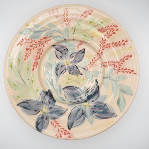 Kézzel készült kerámia tányér � virágmintával, Otthon & Életmód, Konyhafelszerelés, tálalás, Tálalás, Tányér- és poháralátét, Agyagozás, MESKA