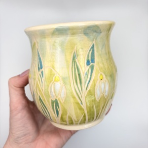 Kerámia bögre hóvirágokkal - Meska.hu