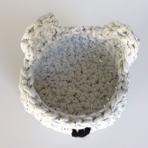 Egyedi mackó, világos színű, horgolt kosár - maci, pólófonalból, ünnepekre is - ÖKO, zéró hulladék, zero waste maci - játék & sport - plüssállat & játékfigura - maci - Meska.hu