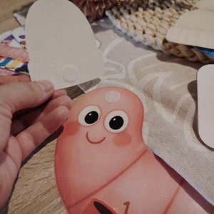 Guszti giliszta öltöztető - játék & sport - készségfejlesztő és logikai játék - memória játékok - Meska.hu