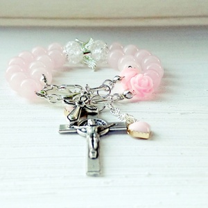 Keresztelő ékszer - rózsakvarc, hegyikristály - ékszer - karkötő - charm karkötő - Meska.hu