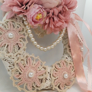 Shabby, romantikus kopogtató , Otthon & Életmód, Dekoráció, Ajtó- és ablak dekoráció, Ajtódísz & Kopogtató, Virágkötés, Újrahasznosított alapanyagból készült termékek, MESKA